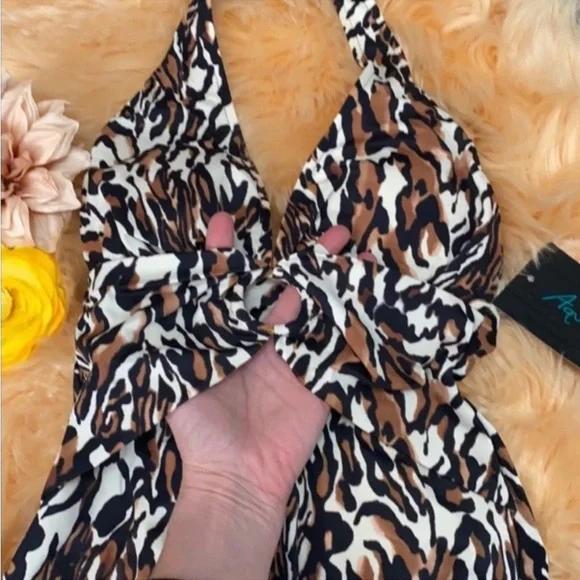 Brown and Black Leopard Animal Print One Piece Swimsuit Plunge Front Sz SM NEW! - Picture 3 of 4